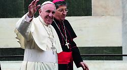 Il cardinale folignate Giuseppe Betori: "Invitai Bergoglio a Firenze. C'è venuto da Papa"