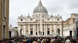 Migliaia di pellegrini umbri in viaggio per il Giubileo degli adolescenti e l'ultimo saluto al Papa