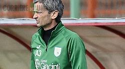 Regalo speciale di compleanno al mister: auguri e conferma da parte della società