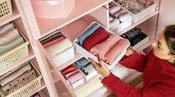 E' tempo di cambio armadio, decluttering e capsule wardrobe: i segreti 2025 per riscoprire il tuo stile