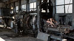 Terni, al CAOS performance e archeologia industriale si fondono con "Segni di Memoria" di Silvia Piconi. L'ipnosi diventa forma artistica
