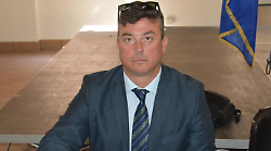 Il sindaco dichiara guerra ai veicoli abbandonati: multe fino a 2500 euro per i proprietari inadempienti