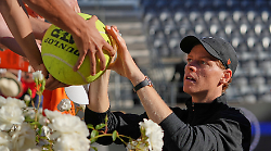 Jannik Sinner sfida Cerundolo agli ottavi degli Internazionali di Roma: orario, dove vedere la sfida e i possibili quarti 