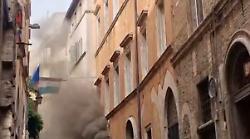 Incendio in un ristorante cinese nel centro di Perugia. Il video delle fiamme