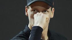 Sinner, Roma e il dolore invisibile: il lato scomodo del numero uno del tennis mondiale