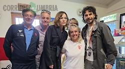 Laura Chiatti e Marco Bocci ospiti d'eccezione alla Julia Spello. E scatta subito la foto