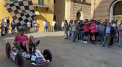 Gran premio della Fratta: adrenalina e divertimento tra le vie del centro storico con le auto a pedali 