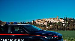 Marsciano, sorpreso a spacciare in auto: arrestato pusher 22enne 