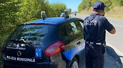 Sicurezza stradale, stretta dei controlli sulla Apecchiese: 15 multe a motociclisti indisciplinati