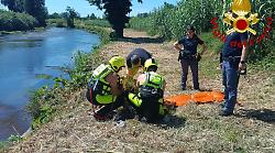 Cade nel fiume Nera, salvato dai vigili del fuoco uomo di 50 anni 