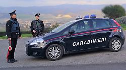 Rubano generi alimentari e cosmetici in tre supermercati: i Carabinieri arrestano tre rumeni in trasferta nell'Orvietano