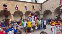 Festa dei Ceri di Gubbio, i piccoli ceraioli sono entrati tutti e tre insieme nel portone della basilica di Sant'Ubaldo