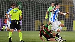 In dieci contro undici per 83', la Ternana cede di misura al Pescara (0-1)