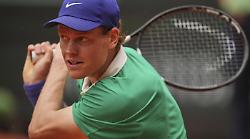 Roland Garros, Sinner sfida Bublik nei quarti: orario, diretta TV e chi è l’avversario