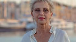 Concita De Gregorio con Erica Mou debutta al teatro Manini di Narni con "In mezzo a un milione di rane e farfalle"