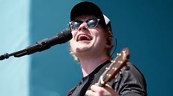 Ed Sheeran in concerto all'Olimpico di Roma: i rumors sul duetto con un famoso cantautore italiano