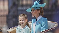 Gli orecchini di Kate Middleton, la storia reale nascosta dietro un gioiello che parla di Elisabetta e Diana