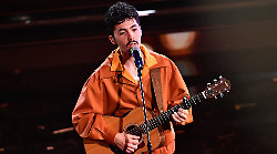 Fulminacci si racconta. Da Sanremo, al nuovo album in lavorazione: "La mia più grande paura? Fare una canzone che diventi più famosa di me"