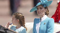 Effetto Kate, gli abiti indossati vanno sold out: quali sono e non sapete quanto valgono