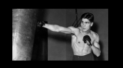 Nino Benvenuti. Una leggenda italiana stasera in tv venerdì 20 giugno su Rai 2: anticipazioni del docufilm sul pugile