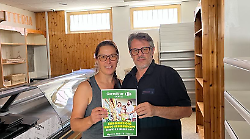 A Rigutino riapre il market. Messo in comodato d'uso gratis dal proprietario per il bene del paese, lo gestisce una famiglia