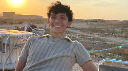 Esami di maturità, la storia di Tommaso: "Per prendere il diploma ho fatto le scuole serali e la mattina lavoravo in un'agenzia di pompe funebri"