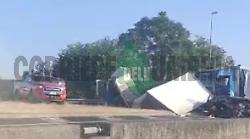 Incidente sulla Flaminia fra tir e auto, chiusa la carreggiata in direzione Roma: 6 feriti
