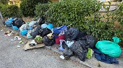 Perugia e Foligno non sono città discariche ma il problema dei rifiuti abbandonati resta