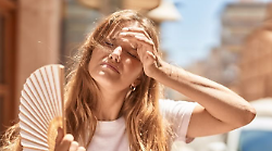 Caldo record, arrivo il weekend più infuocato: quali saranno le città più roventi? I consigli salva-afa e quando si fermerà l'ondata