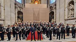 Messaggi di pace al Festival dei Due Mondi. Tutto pronto per il concerto della Banda Vaticana