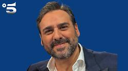 Davide Maggio e l'indiscrezione sulla nuova serie Mediaset Il Don, con un prete protagonista ma senza volto: chi sarà?