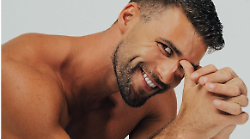 Temptation Island, tutte pazze per Flavio Ubirti. Anche l'assessore di Anghiari Ilaria Lorenzini: "Abbonamento alla Baldaccio Bruni"