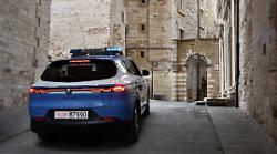 Aggredisce gli agenti: 52 enne denunciata dalla polizia per resistenza a Pubblico Ufficiale