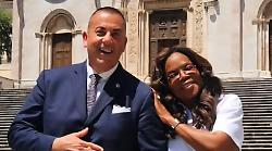 Oprah Winfrey in vacanza a Todi accolta dal sindaco Ruggiano: la star della tv Usa pensa a nuovi soggiorni in Umbria e a progetti culturali