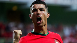 Calciomercato, clamoroso ritorno di Cristiano Ronaldo in Italia? Un'ambiziosa squadra di Serie A lo sogna, ecco quale. I bookmaker ci credono: le quote