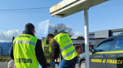 Gasolio pericoloso partiva da Terni: 70mila litri sequestrati in Umbria dalla Guardia di Finanza di Siena