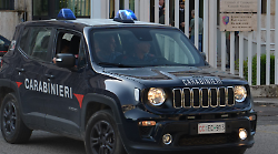 Terni, nasconde 32 dosi di cocaina dietro una presa della corrente nella casa a Borgo Bovio, arrestato 21enne