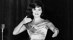 Addio a Connie Francis, aveva 87 anni. Il ritorno al successo grazie al trend di Tik Tok "Pretty little baby"