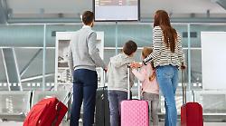 Overbooking aereo: cosa fare se resti a terra. Soldi, assistenza e rimborso