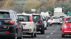 L'esodo estivo intasa le strade: primo weekend di agosto da bollino nero. Sospesi oltre 1.300 cantieri