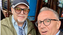 Assisi, grido di pace e speranza di Vasco Rossi. L'invito del Comune a fermare insieme la guerra