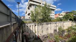 Terni, da oltre 15 anni la maxi buca in corso del Popolo: il Comune cerca investitori per realizzare la riqualificazione dell'area