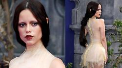 Mercoledì 2 con Jenna Ortega, l'icona dark che detta tendenza torna su Netflix con stile e misteri