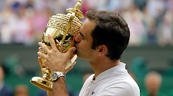 Roger Federer torna in campo. Quando, dove e con chi giocherà il re del tennis 