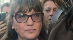 Delitto di Garlasco, lo sfogo della mamma di Sempio a Filorosso: "Tentano di incastrarlo, lo puntano deliberatamente: non ha ammazzato Chiara"