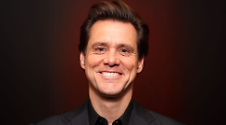 Jim Carrey ha venduto la sua villa a Los Angeles a un prezzo ribassato. Il sogno di Hollywood a "soli" 17 milioni 