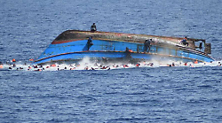 Lampedusa, ennesima tragedia: barcone ribaltato, morti 20 migranti, anche una neonata. Cosa è successo. Una strage senza fine, ecco quante sono le vittime in mare negli ultimi anni