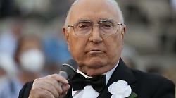 Addio a Pippo Baudo, è morto a 89 anni. Il mondo della tv piange il suo re