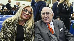 Addio Pippo Baudo, Mara Venier sotto shock: "Se ne va un pezzo della mia vita"