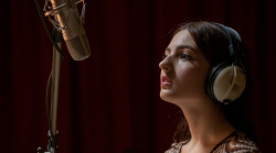 La storia di Nada nel film La bambina che non voleva cantare, stasera in tv 18 agosto su Rai 1